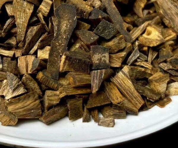 Natural Vietnamese White Kyara Agarwood Crushed Materials